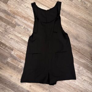 Black Minimalist Romper | Tie Strap | Pocket Front | Size Small